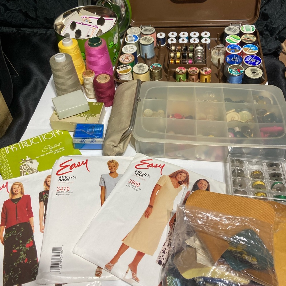 Vintage Lot of Sewing Notions